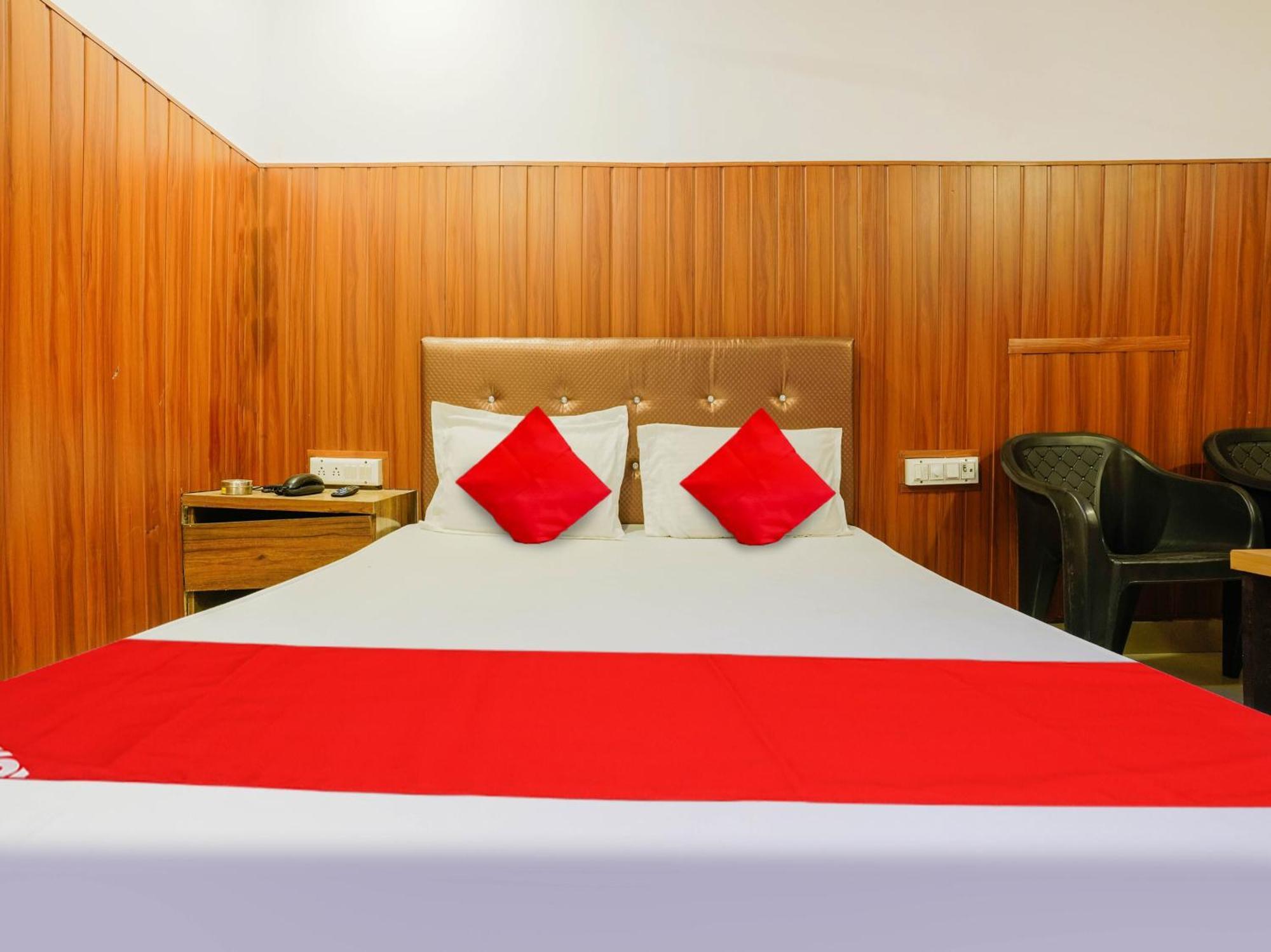 Hotel O Spotlight Thane Buitenkant foto