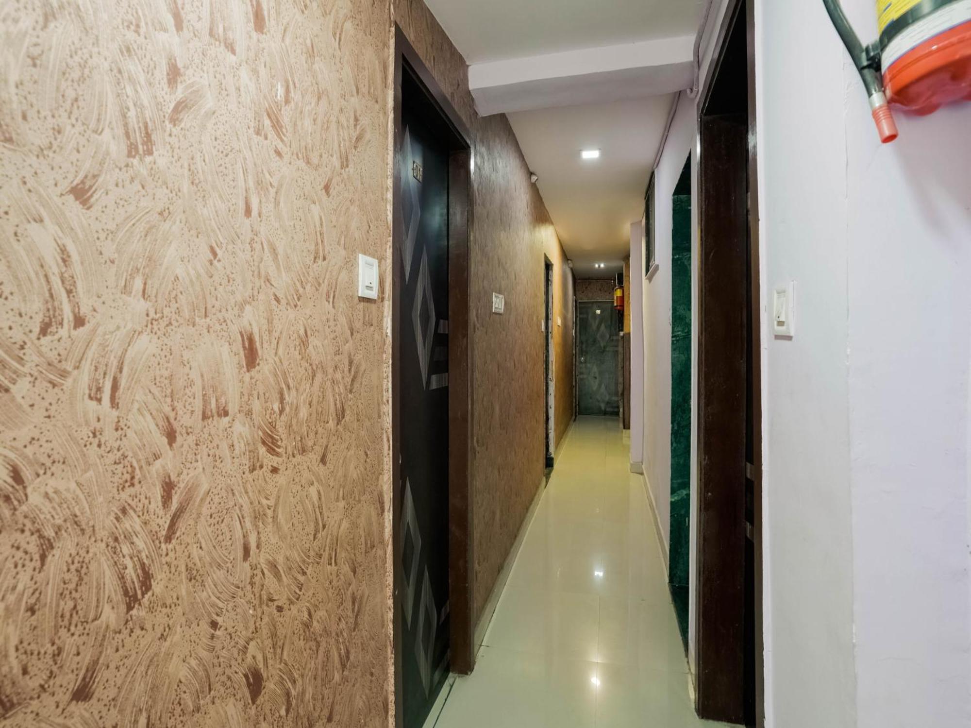 Hotel O Spotlight Thane Buitenkant foto